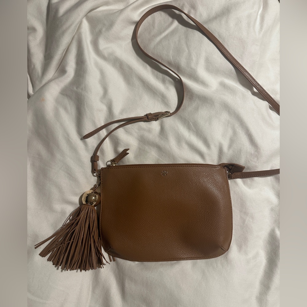Tory burch brown leather purse! 100% authentic